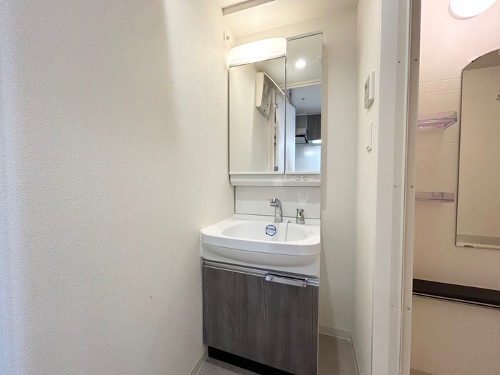 物件内観写真12　(洗面)