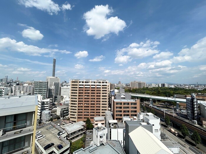 物件内観写真15　(室内からの展望)