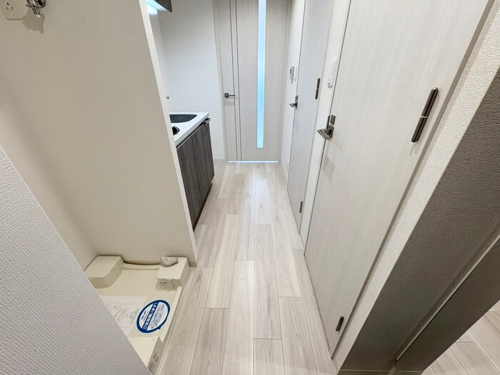 物件内観写真16　(廊下)