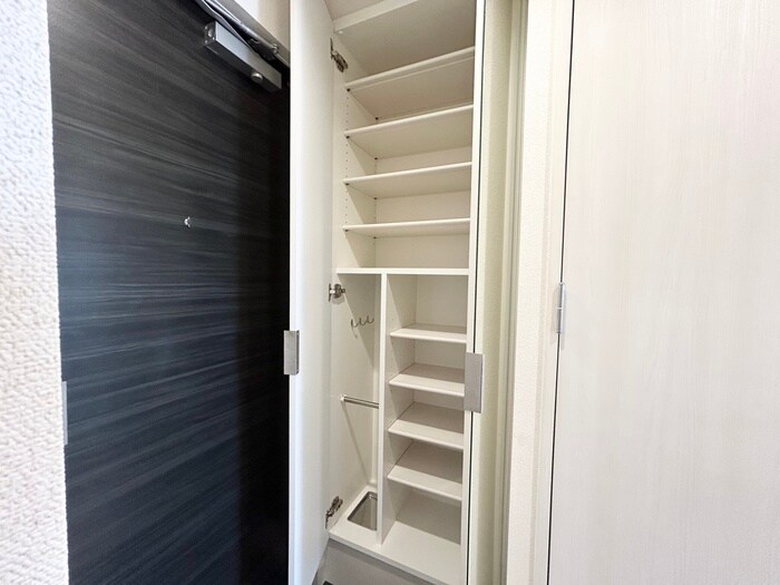 物件内観写真17　(靴箱)