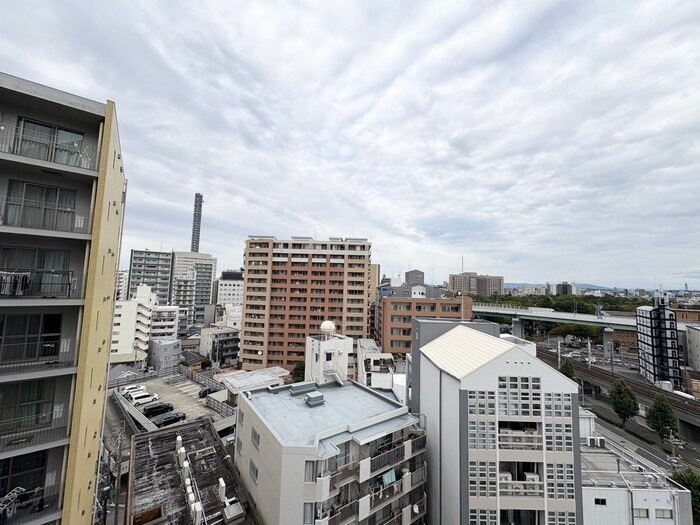 物件内観写真22　(室内からの展望)