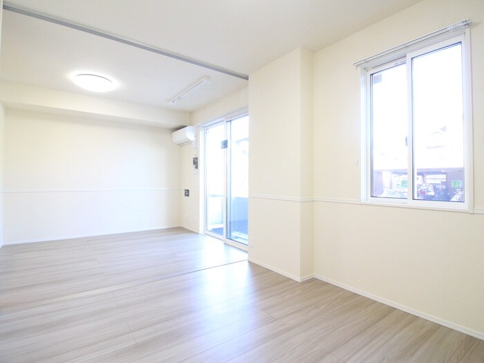 物件内観写真9　(居室)