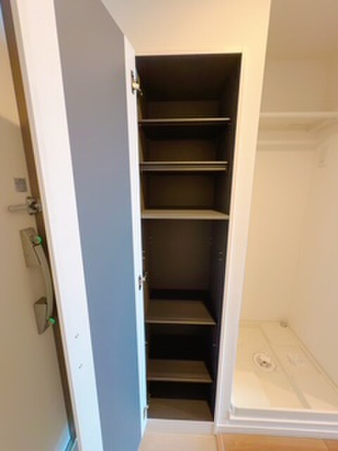 物件内観写真12　(靴箱)