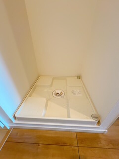 物件内観写真21　(洗濯機置場)