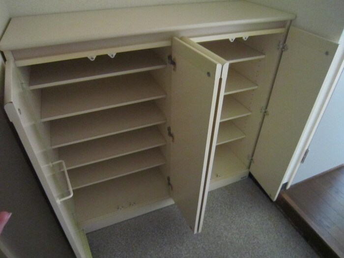 物件内観写真15　(靴箱)