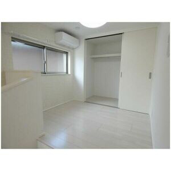 物件内観写真12　(収納)