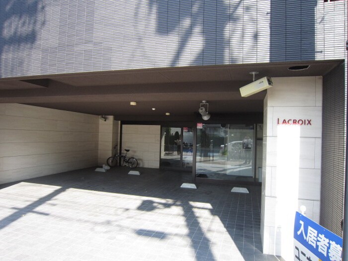 物件外観写真5　(駐車場)