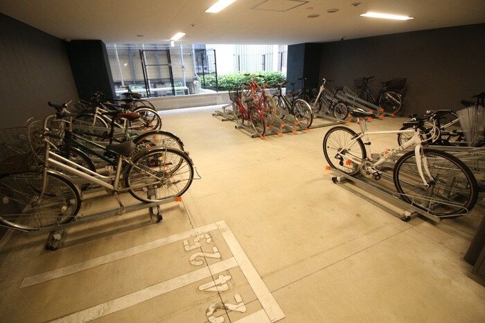 物件外観写真5　(駐輪場)