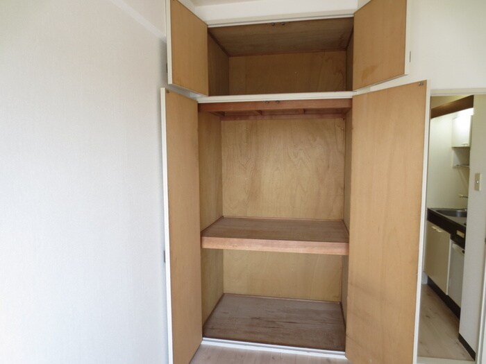 物件内観写真11　(収納)