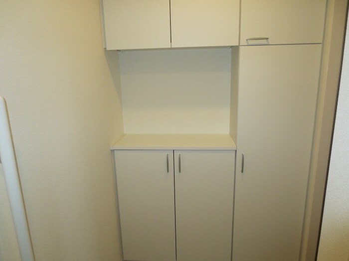 物件内観写真7　(玄関)