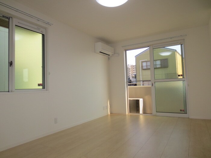 物件内観写真11　(居室)