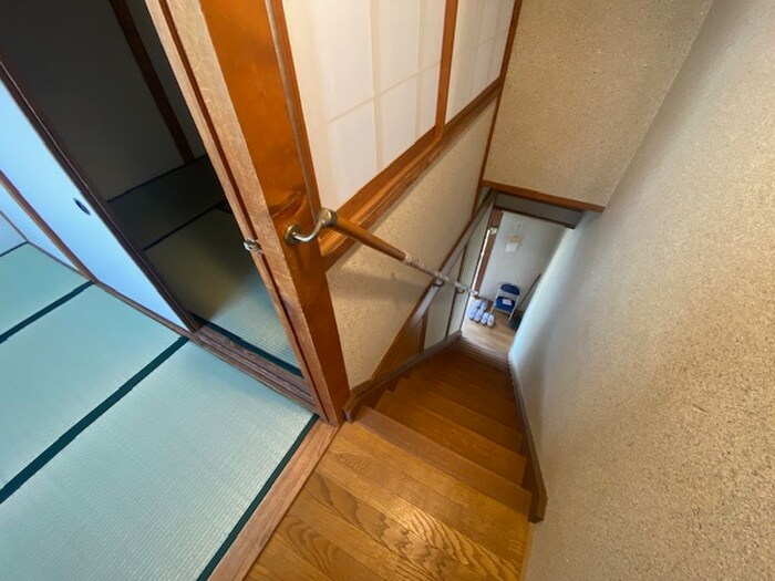 物件内観写真12　(廊下)