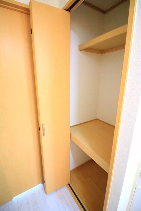 物件内観写真14　(収納)