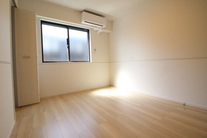 物件内観写真10　(居室)