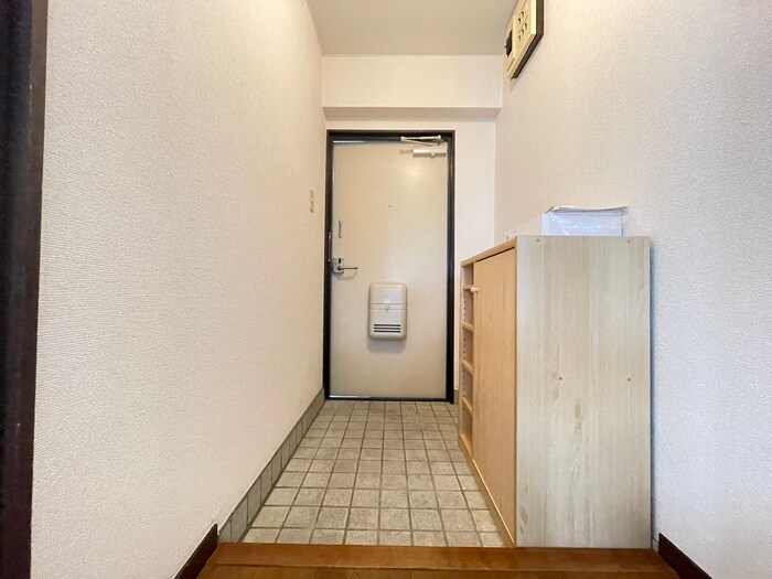 物件内観写真20　(玄関)