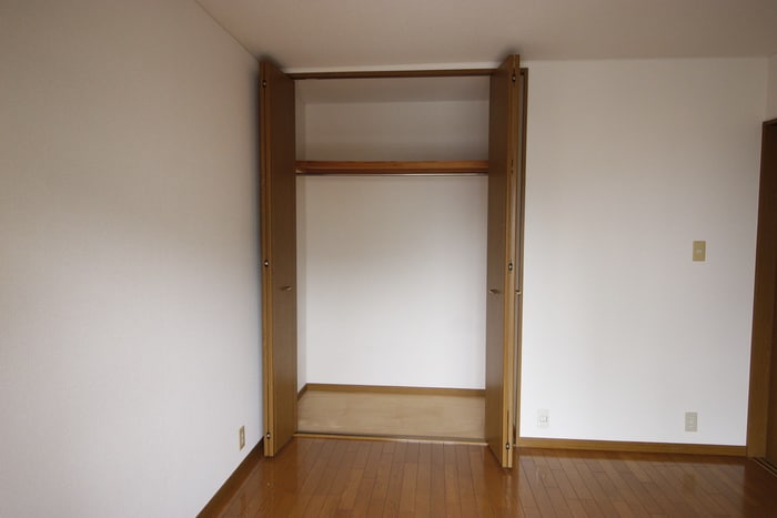 物件内観写真12　(収納)