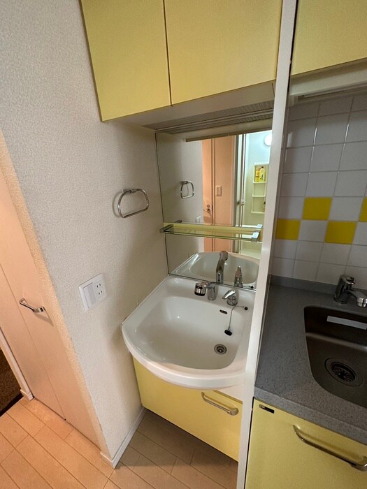 物件内観写真12　(洗面)