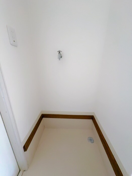 物件内観写真20　(洗濯機置場)