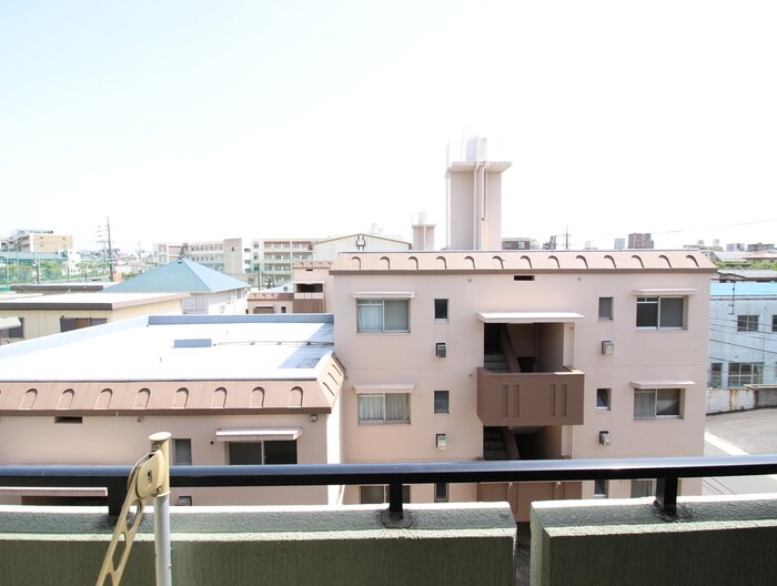 物件内観写真17　(玄関)