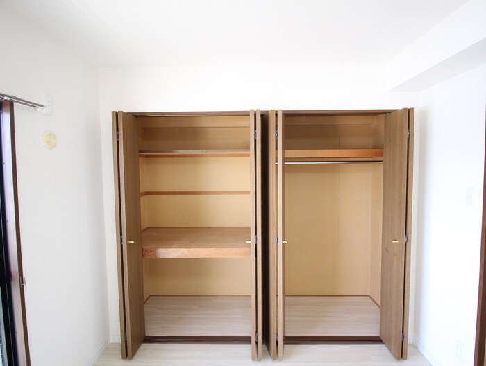 物件内観写真18　(収納)