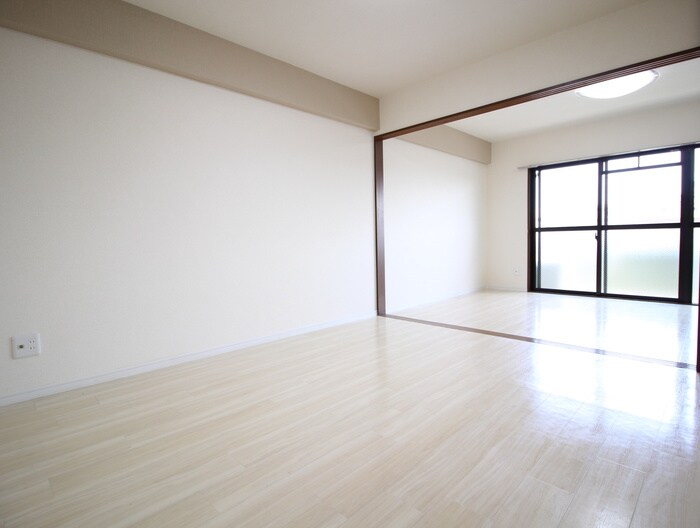 物件内観写真21　(居室)