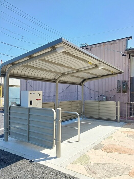 物件外観写真3　(駐輪場)