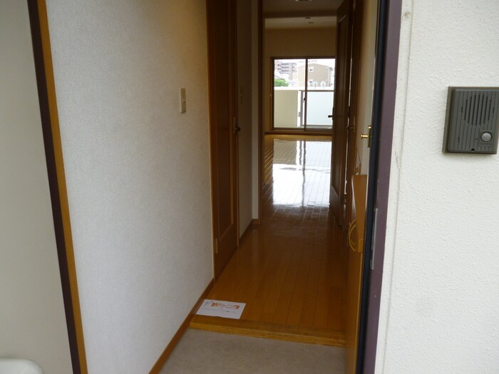 物件内観写真19　(玄関)
