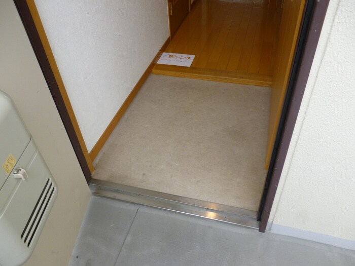 物件内観写真20　(玄関)