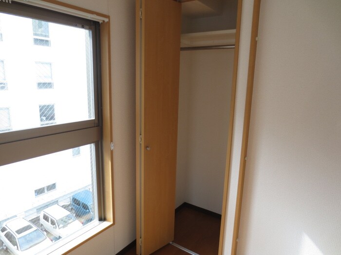 物件内観写真9　(収納)