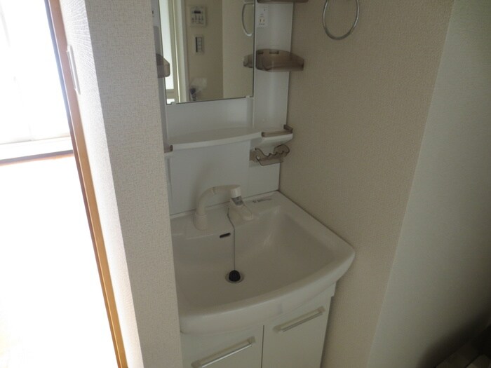 物件内観写真11　(洗面)