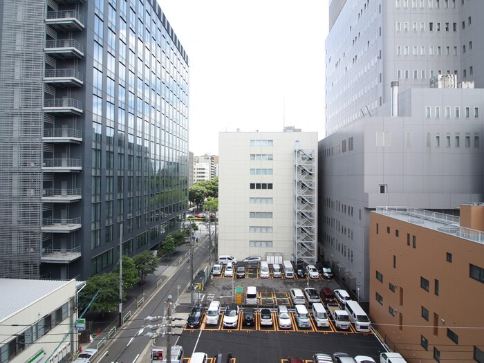 物件内観写真17　(室内からの展望)