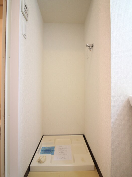 物件内観写真19　(洗濯機置場)