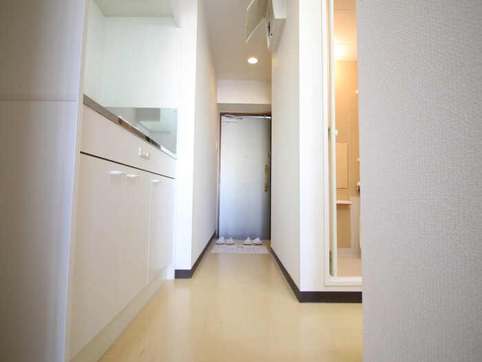 物件内観写真20　(廊下)