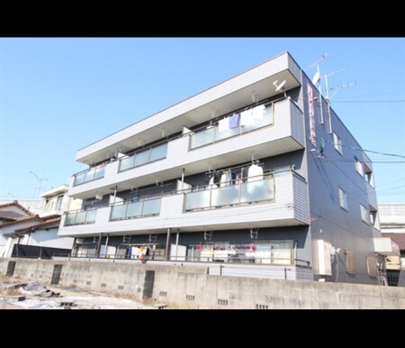 ハイツ岡村外観写真