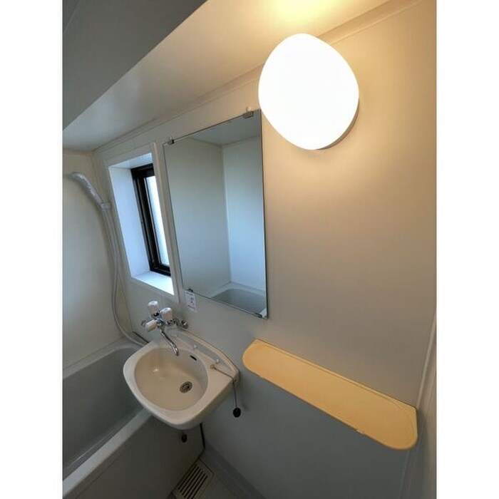 物件内観写真10　(洗面)