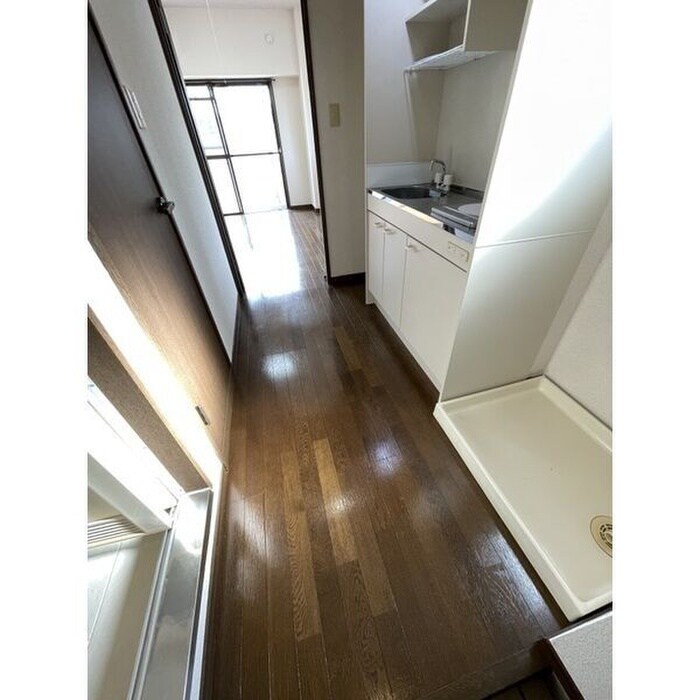 物件内観写真11　(廊下)