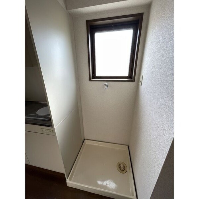 物件内観写真19　(洗濯機置場)