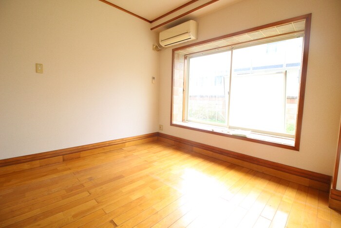 物件内観写真19　(居室)