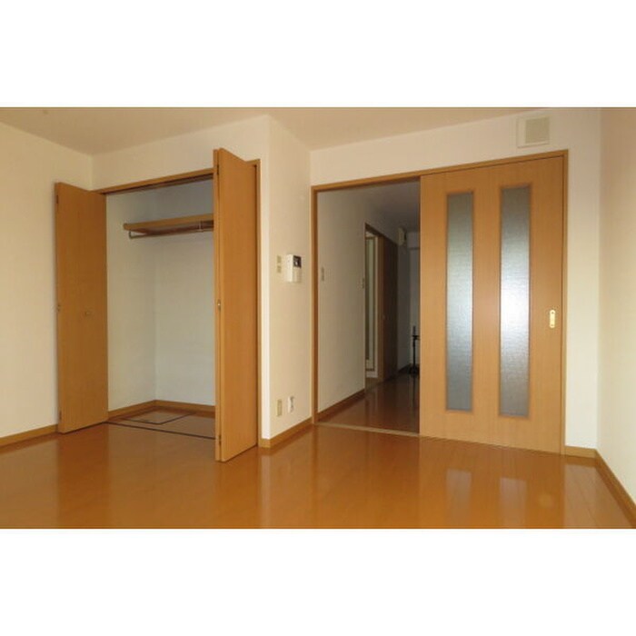 物件内観写真6　(居室)