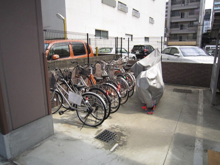 物件外観写真6　(駐輪場)
