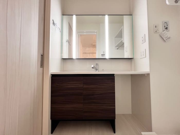 物件内観写真12　(洗面)