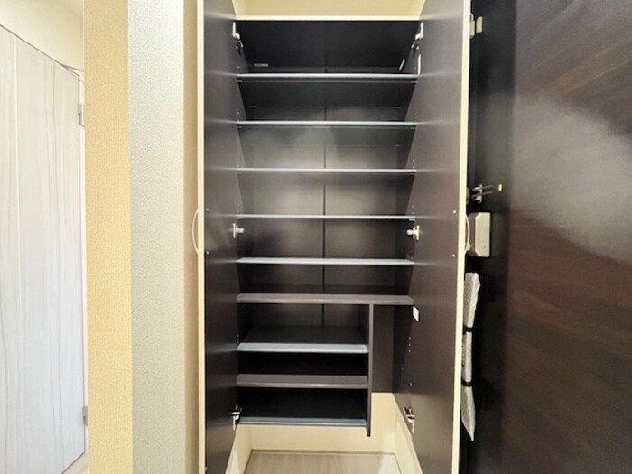 物件内観写真17　(靴箱)