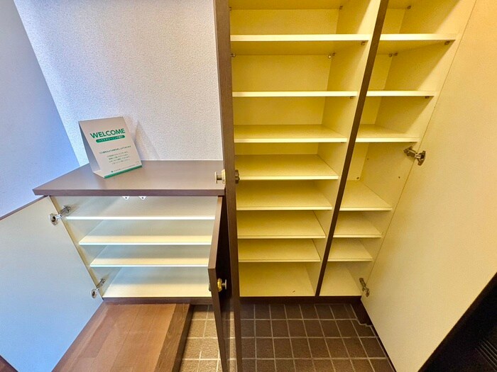 物件内観写真14　(靴箱)
