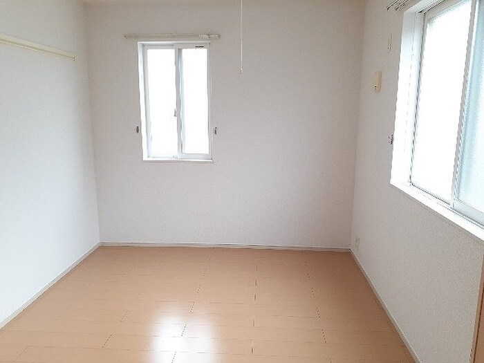 物件内観写真11　(居室)