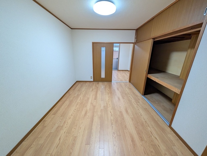 物件内観写真8　(居室)