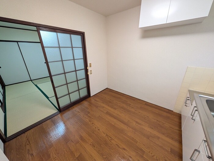 物件内観写真9　(居室)