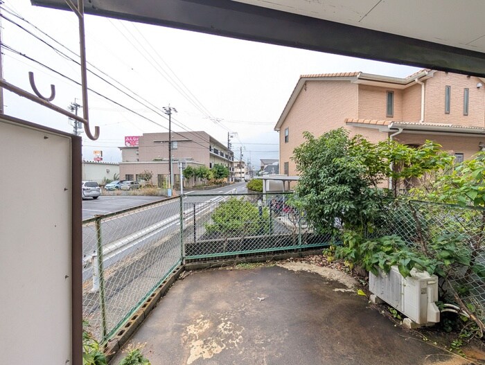 物件内観写真21　(室内からの展望)