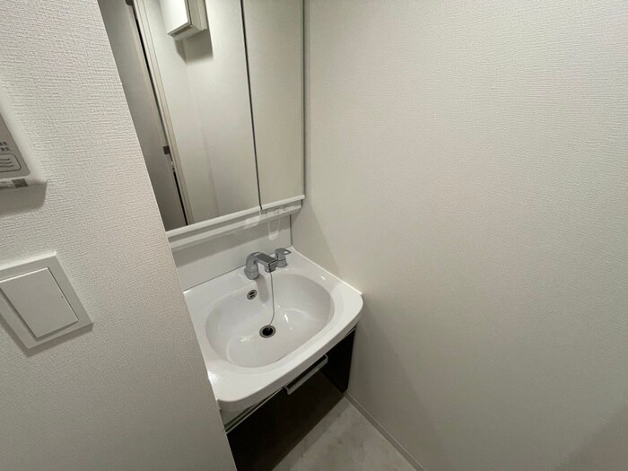 物件内観写真11　(洗面)