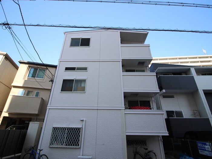 White　Hills　Westの外観写真