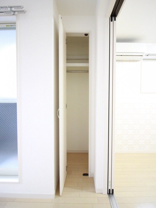 物件内観写真15　(収納)